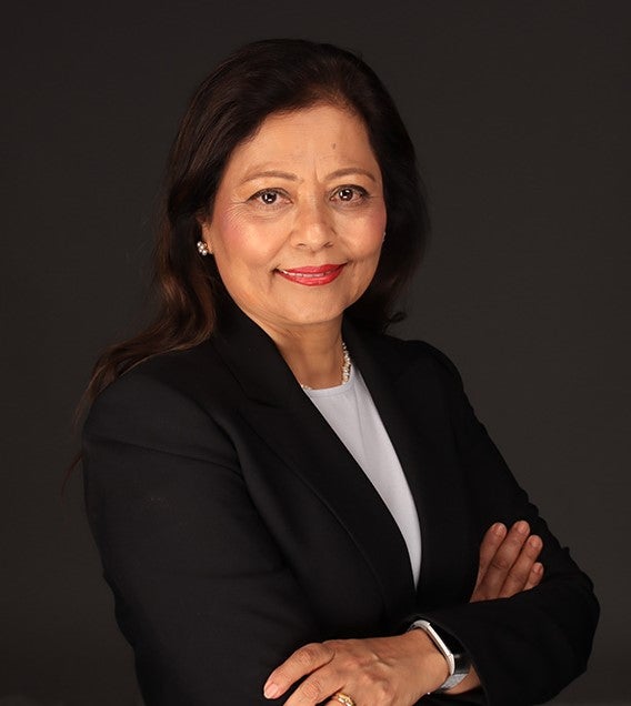 Aisha Siddiqui headshot